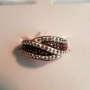 Stunning Crystal ring